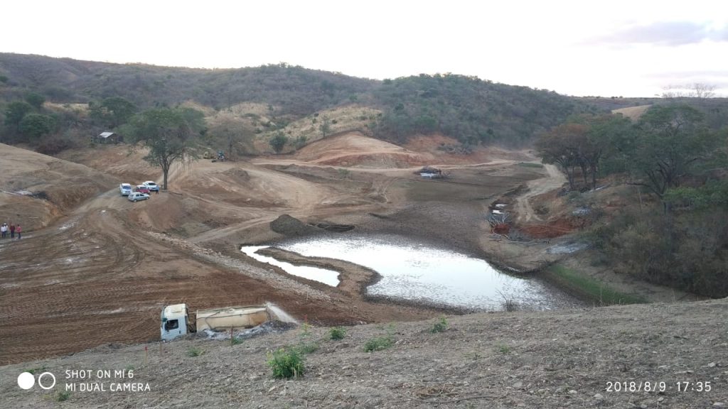 Prefeito de Campos Sales Moésio Loiola, visita às obras em andamento nos Distritos de Carmelopolis, Barão de Aquiraz e Agrovila Arizona.