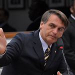 ATAQUES DE BOLSONARO À IMPRENSA SÃO DESCOMPROMISSO COM A DEMOCRACIA, DIZEM ASSOCIAÇÕES DE JORNALISTAS