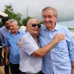 MOÉSIO LOIOLA É OVACIONADO QUANDO PARTICIPA DE SOLENIDADE NA CIDADE NATAL DE SEUS AVÓS