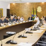 Governador reúne bancada federal e reitores para discutir corte de recursos de universidades federais