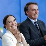 Bolsonaro convida Mario Frias para assumir cargo de Regina Duarte