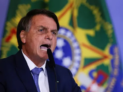 Bolsonaro quer a renúncia do presidente da Petrobras que demitiu e uma CPI para investigar a empresa