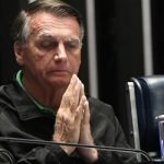 PF faz buscas na casa de Jair Bolsonaro, que terá que usar tornozeleira eletrônica