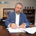 Governo do Ceará abre edital com 200 vagas para ampliação definitiva de carga horária para professores da rede estadual