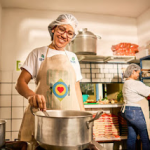 PESQUISA: 97,2% DOS BENEFICIÁRIOS DAS COZINHAS CEARÁ SEM FOME SE DECLARAM SATISFEITOS COM AS REFEIÇÕES