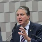 Camilo Santana reassume cadeira no Senado